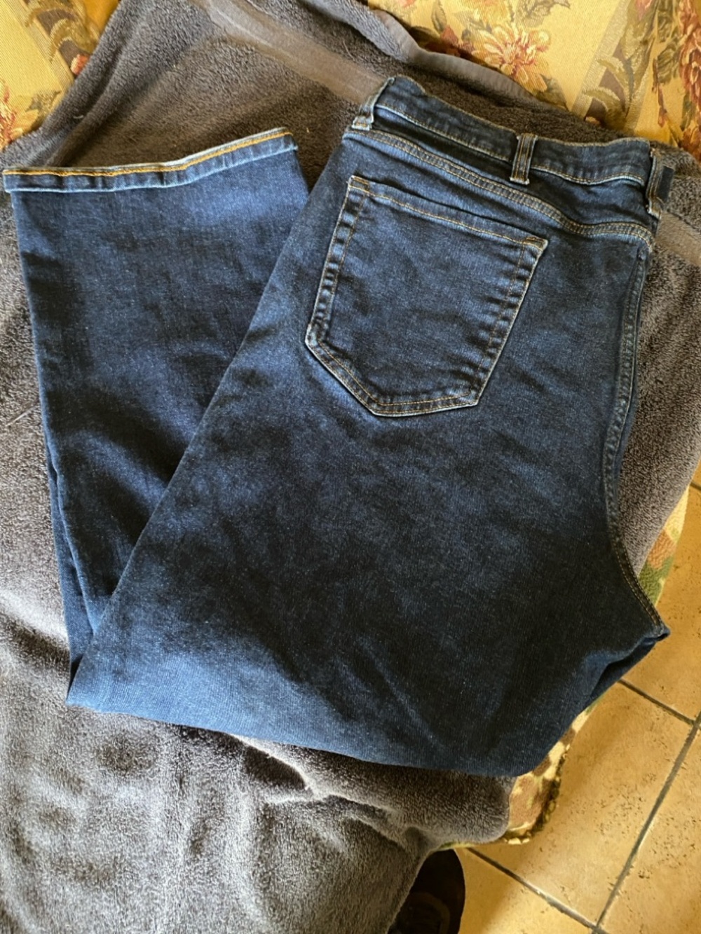 Men’s Dark Wash Blue Denim Jeans 42x30